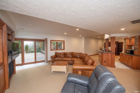 Tiny photo for 811 Deerwood Ridge, Lafayette, IN 47905 (MLS # 202642662)