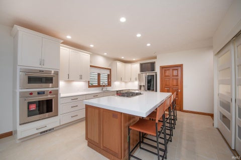 Tiny photo for 811 Deerwood Ridge, Lafayette, IN 47905 (MLS # 202642662)