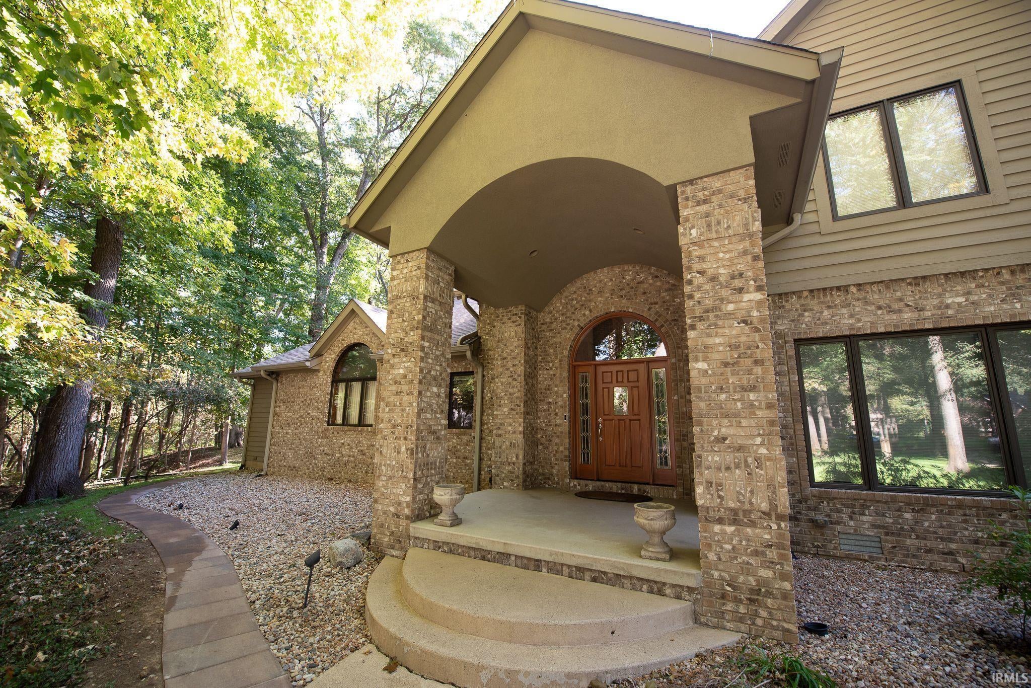811 Deerwood Ridge