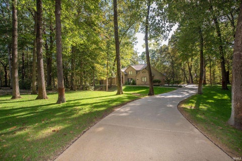 Tiny photo for 811 Deerwood Ridge, Lafayette, IN 47905 (MLS # 202642662)