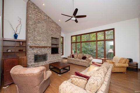Tiny photo for 811 Deerwood Ridge, Lafayette, IN 47905 (MLS # 202642662)