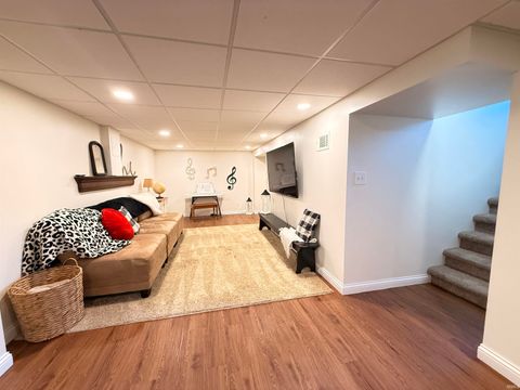 Tiny photo for 1908 Chickasaw Drive, Evansville, IN 47715 (MLS # 202612560)