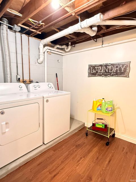 Tiny photo for 1908 Chickasaw Drive, Evansville, IN 47715 (MLS # 202612560)