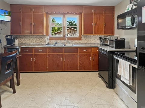 Tiny photo for 2090 N Shamrock Lane, Jasper, IN 47546 (MLS # 202624016)