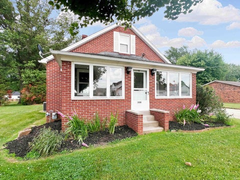 Tiny photo for 2090 N Shamrock Lane, Jasper, IN 47546 (MLS # 202624016)