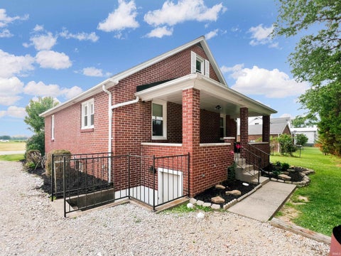 Tiny photo for 2090 N Shamrock Lane, Jasper, IN 47546 (MLS # 202624016)