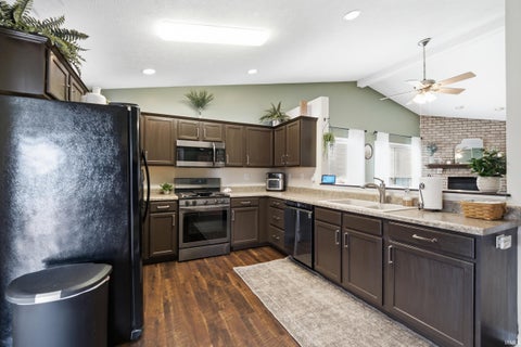 Tiny photo for 1713 Waverly Drive, Lafayette, IN 47909 (MLS # 202633617)