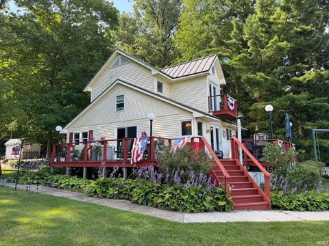 Tiny photo for 7740 N Sandy Beach Drive, Monticello, IN 47960 (MLS # 202608283)