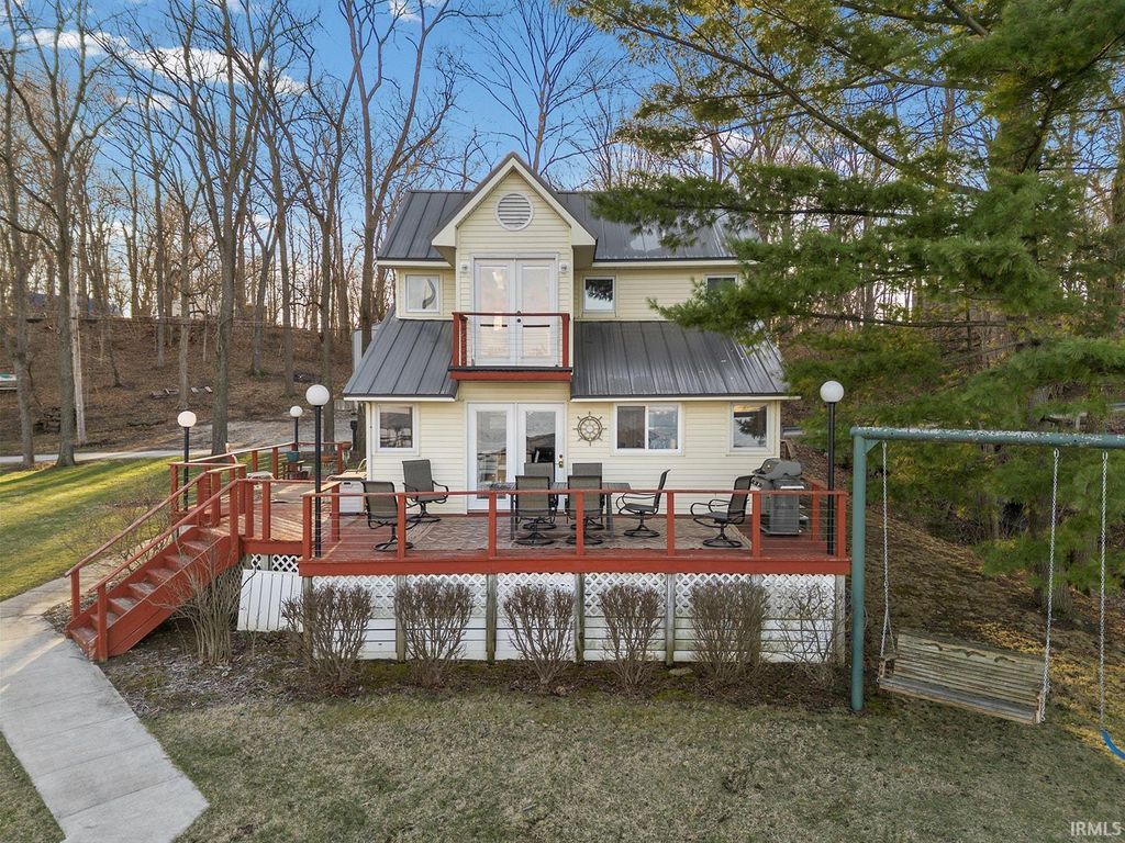 Photo of 7740 N Sandy Beach Drive, Monticello, IN 47960 (MLS # 202608283)