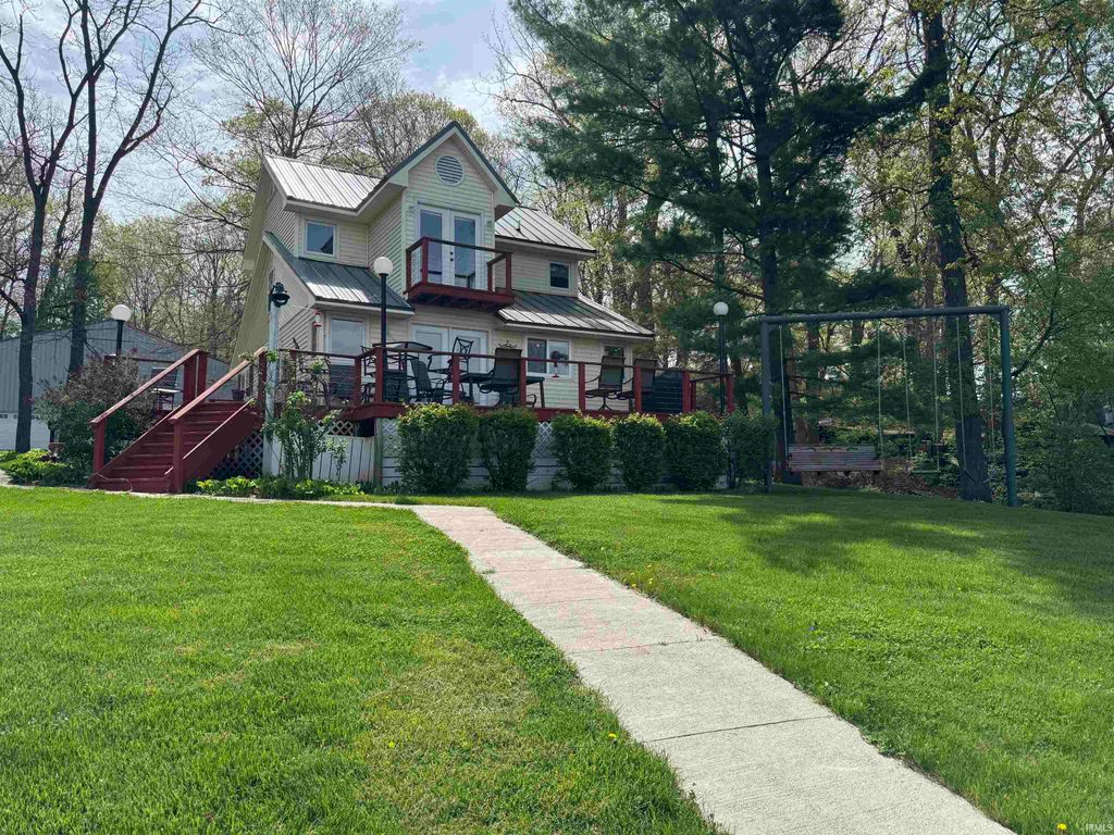 Photo of 7740 N Sandy Beach Drive, Monticello, IN 47960 (MLS # 202608283)