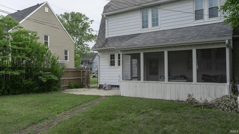 Tiny photo for 1336 E South Street, South Bend, IN 46615 (MLS # 202623142)