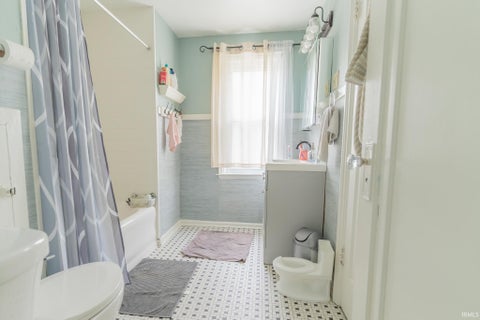 Tiny photo for 1336 E South Street, South Bend, IN 46615 (MLS # 202623142)