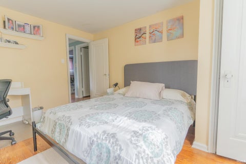 Tiny photo for 1336 E South Street, South Bend, IN 46615 (MLS # 202623142)