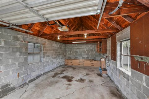 Tiny photo for 2121 N 24th Street, Lafayette, IN 47904 (MLS # 202543910)