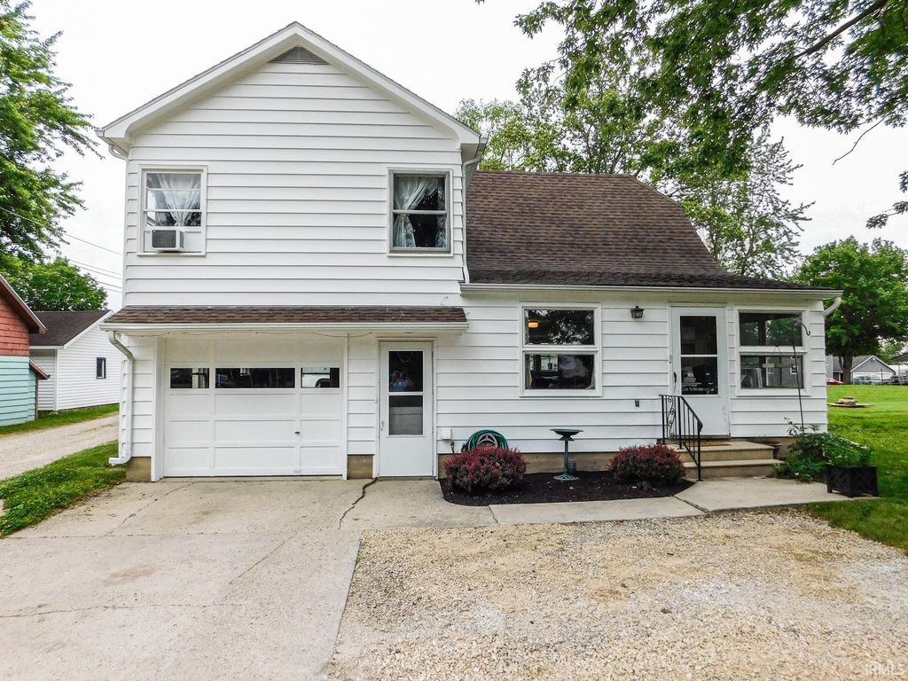 Photo of 310 N Main Street, Geneva, IN 46740 (MLS # 202620259)