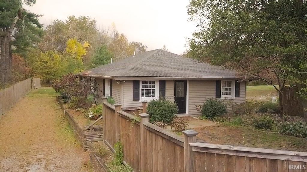 Photo of 2233 Folsomville Road, Boonville, IN 47601 (MLS # 202545261)