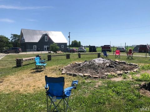 Tiny photo for 625 N State 75 Road, Flora, IN 46929 (MLS # 202507810)