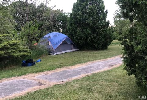 Tiny photo for 625 N State 75 Road, Flora, IN 46929 (MLS # 202507810)