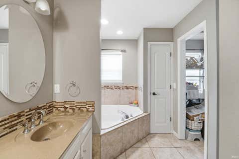 Tiny photo for 3996 Druze Avenue, Lafayette, IN 47909 (MLS # 202630991)