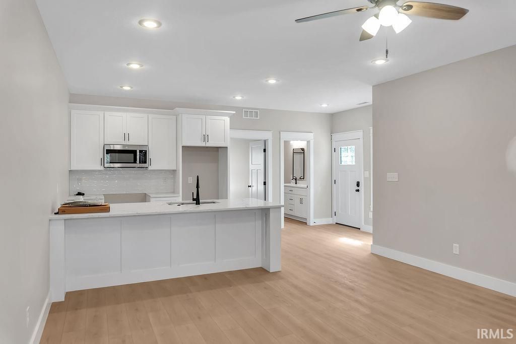 Photo of 717 S Henderson Street, Bloomington, IN 47401 (MLS # 202620349)
