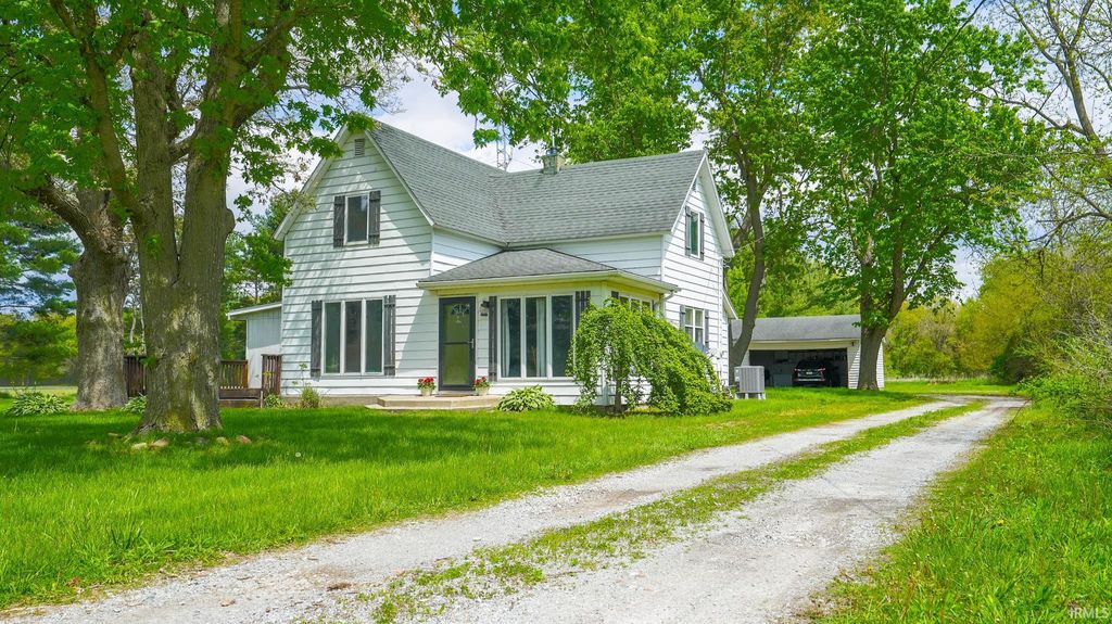 Photo of 10505 N Meridian Road, Monon, IN 47959 (MLS # 202616005)