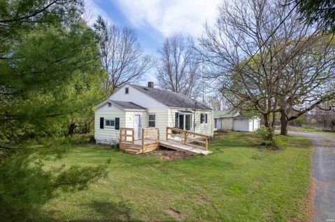 Tiny photo for 3760 E 300 N Road, Marion, IN 46952 (MLS # 202612493)