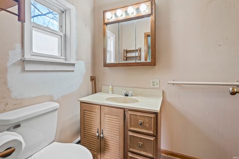 Tiny photo for 3760 E 300 N Road, Marion, IN 46952 (MLS # 202612493)