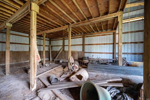 Tiny photo for 3760 E 300 N Road, Marion, IN 46952 (MLS # 202612493)