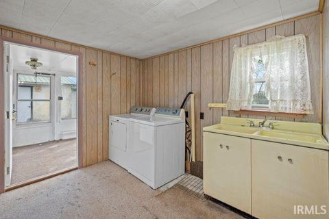 Tiny photo for 3760 E 300 N Road, Marion, IN 46952 (MLS # 202612493)