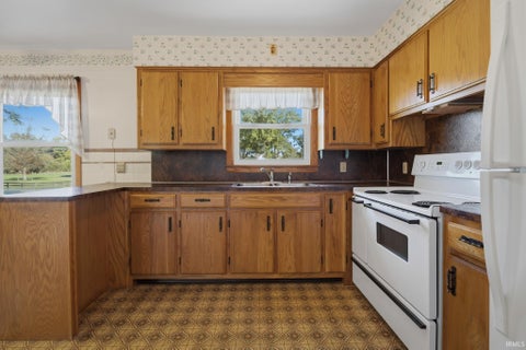 Tiny photo for 5426 E Jasper Dubois Road, Dubois, IN 47527 (MLS # 202643766)