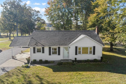 Tiny photo for 5426 E Jasper Dubois Road, Dubois, IN 47527 (MLS # 202643766)