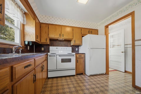 Tiny photo for 5426 E Jasper Dubois Road, Dubois, IN 47527 (MLS # 202643766)