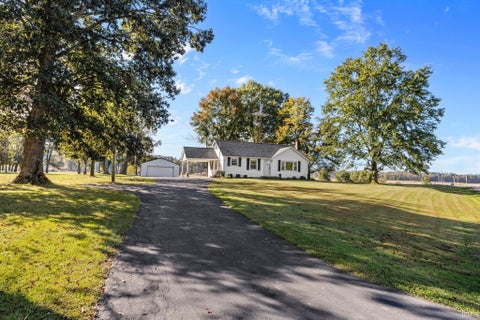 Tiny photo for 5426 E Jasper Dubois Road, Dubois, IN 47527 (MLS # 202643766)