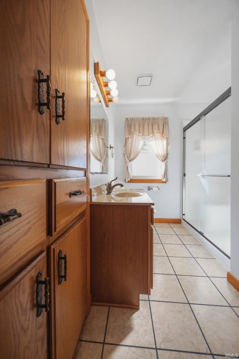 Tiny photo for 5426 E Jasper Dubois Road, Dubois, IN 47527 (MLS # 202643766)