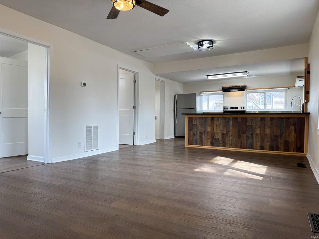 Photo of 1420 Kimmel Road, Vincennes, IN 47591 (MLS # 202606798)