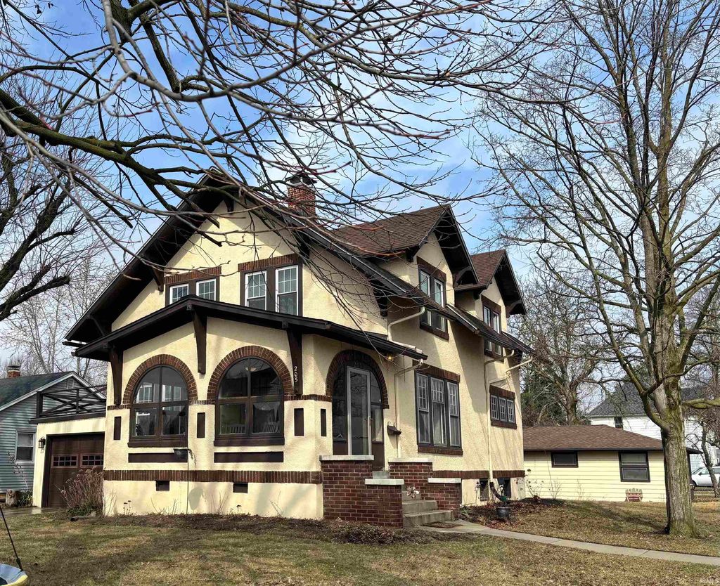 Photo of 205 Bryan Street, Berne, IN 46711 (MLS # 202610938)