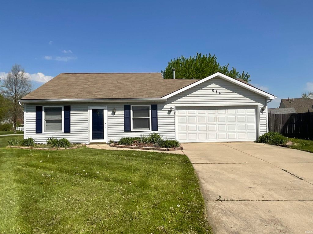 Photo of 614 Plainfield Drive, Fort Wayne, IN 46825 (MLS # 202614303)