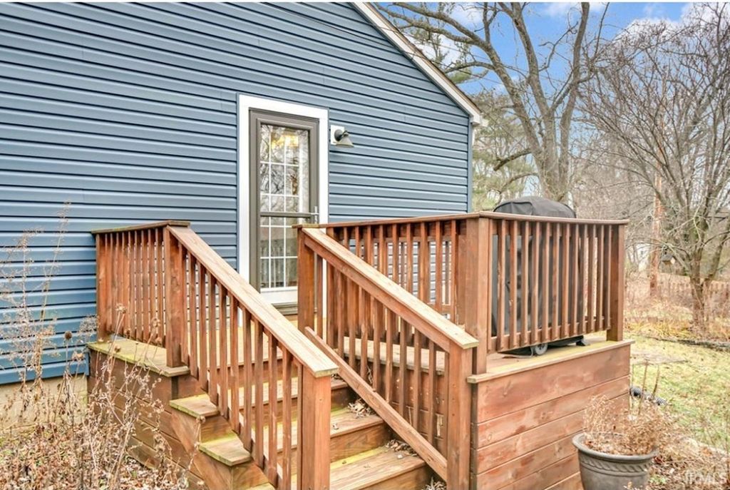 Photo of 1406 N Kinser Pike, Bloomington, IN 47404 (MLS # 202548806)