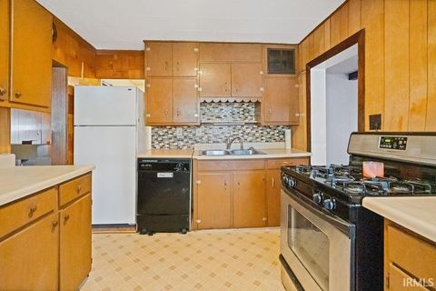 Tiny photo for 1501 N INDIANA Avenue, Kokomo, IN 46901 (MLS # 202540550)