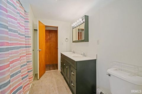 Tiny photo for 1501 N INDIANA Avenue, Kokomo, IN 46901 (MLS # 202540550)