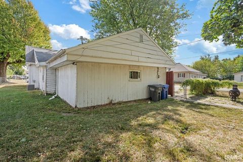 Tiny photo for 1501 N INDIANA Avenue, Kokomo, IN 46901 (MLS # 202540550)