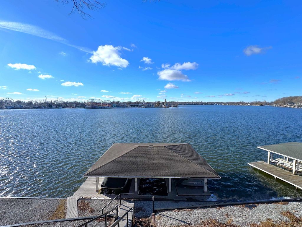 Photo of 2636 N Peterson Drive, Monticello, IN 47960 (MLS # 202606544)