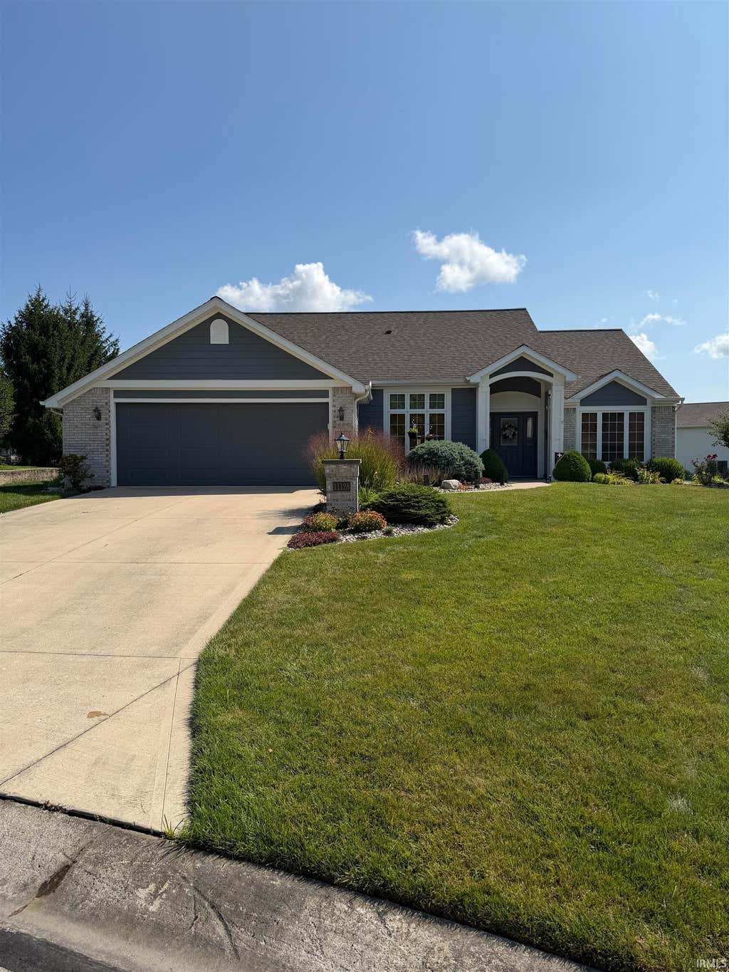 Photo of 11128 Lavista Place, Fort Wayne, IN 46845 (MLS # 202630594)