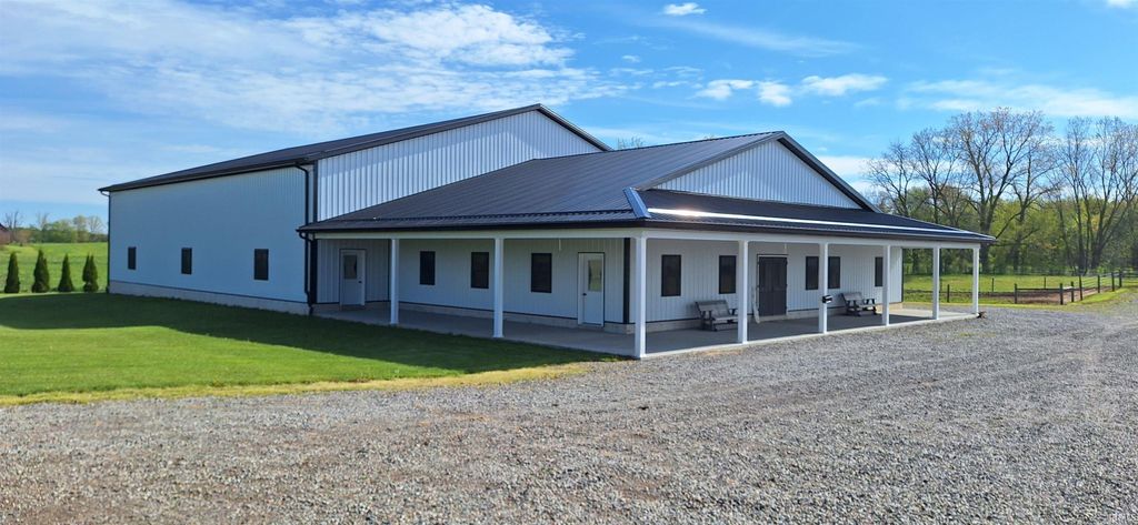Photo of 4160 S 600 East Road, Hamilton, IN 46742 (MLS # 202619854)