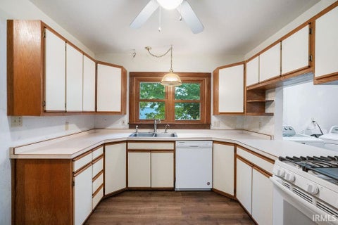 Tiny photo for 2910 W SYCAMORE Street, Kokomo, IN 46901 (MLS # 202643222)