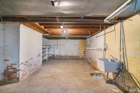 Tiny photo for 2910 W SYCAMORE Street, Kokomo, IN 46901 (MLS # 202643222)