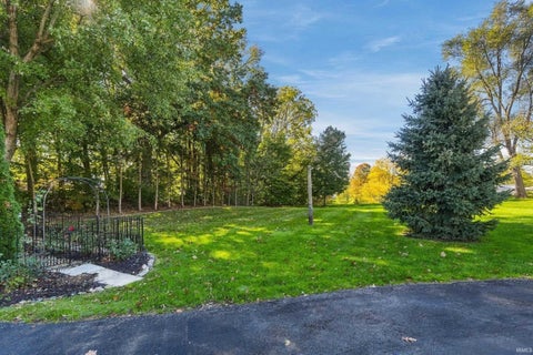 Tiny photo for 604 Vine Street, Lagrange, IN 46761 (MLS # 202643668)
