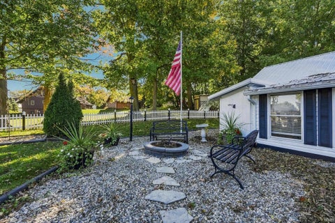 Tiny photo for 604 Vine Street, Lagrange, IN 46761 (MLS # 202643668)