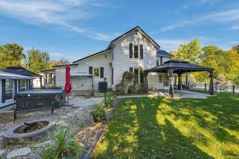 Tiny photo for 604 Vine Street, Lagrange, IN 46761 (MLS # 202643668)