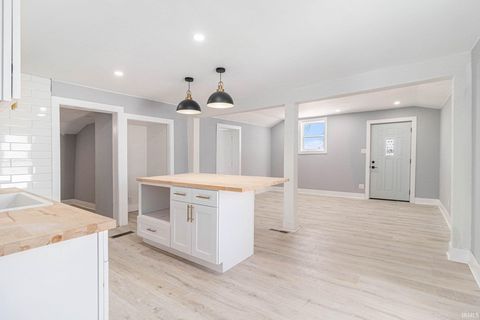 Tiny photo for 1862 S 1600 E Road, Silver Lake, IN 46982 (MLS # 202606287)